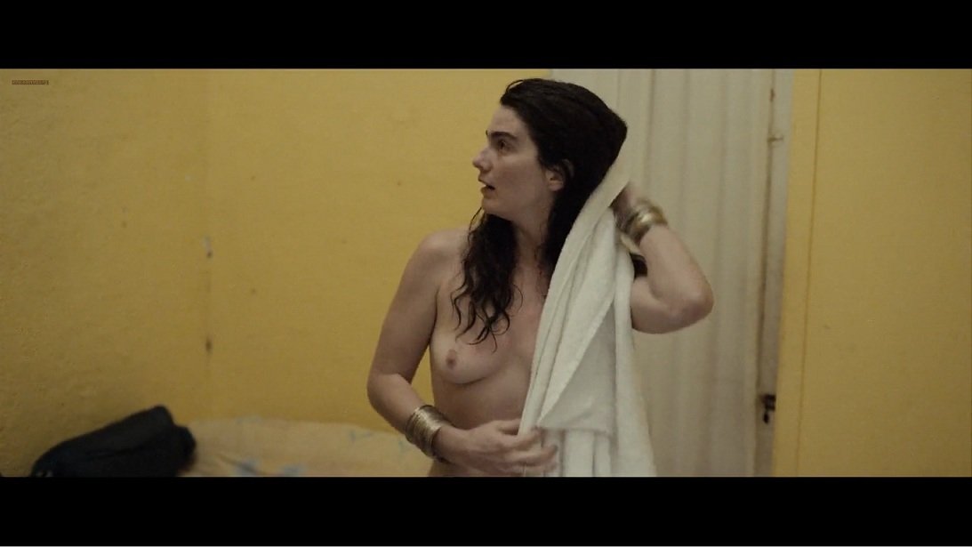 Gaby Hoffmann  nackt