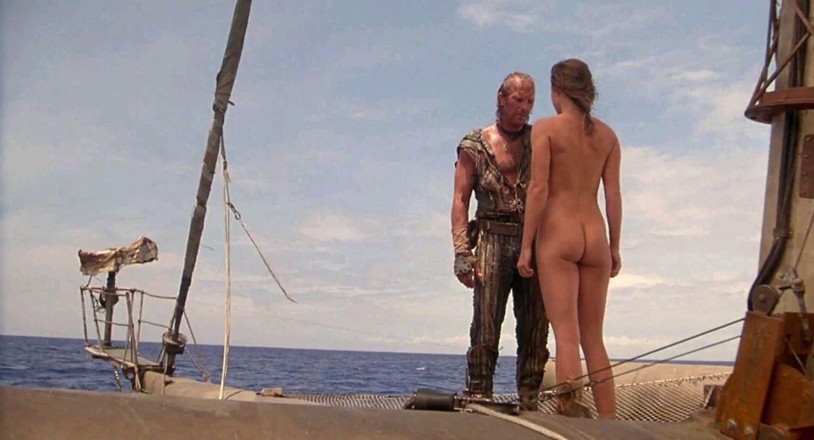 Naked Jeanne Tripplehorn In Waterworld 