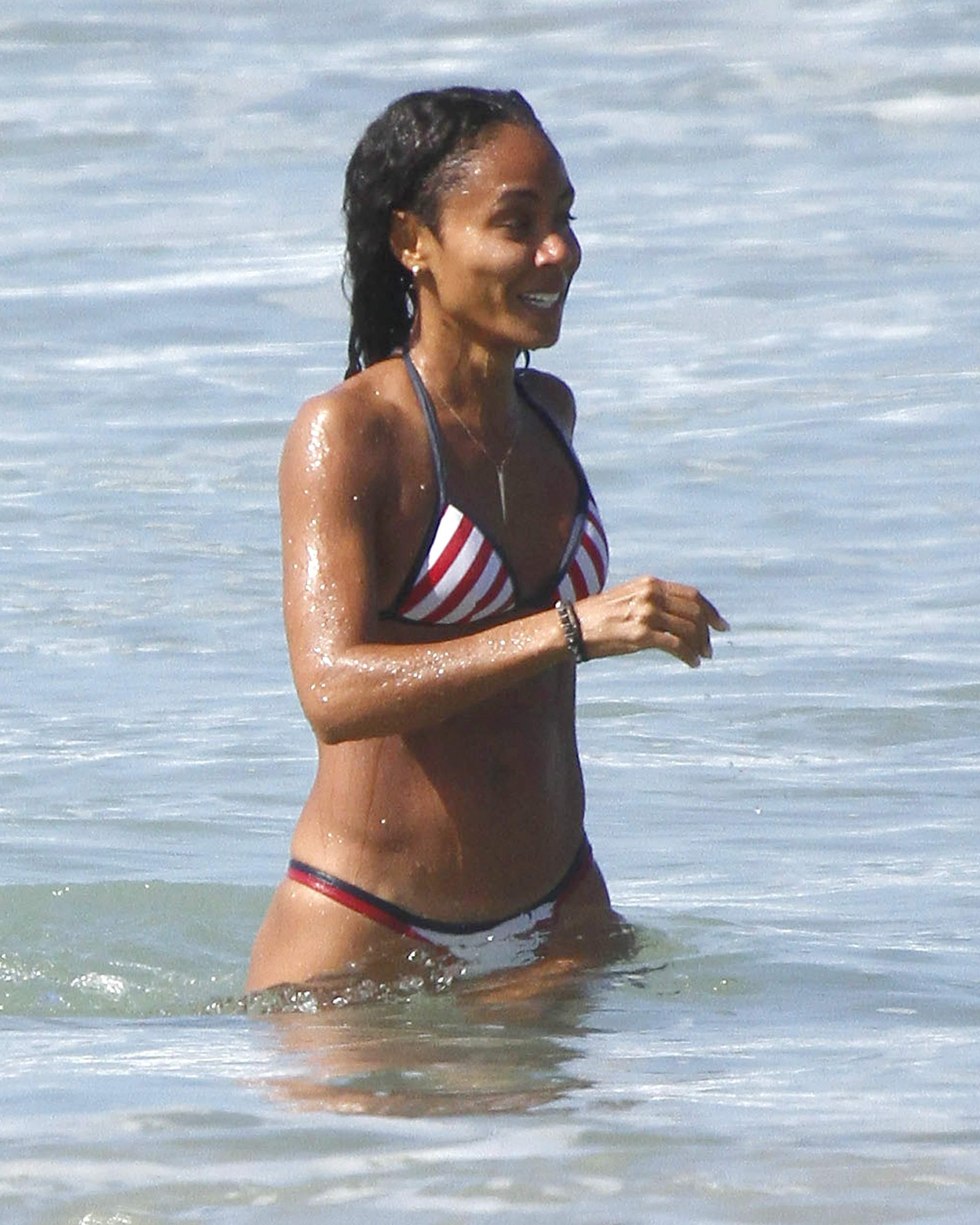 Naked Jada Pinkett Smith Added 07 19 2016 By XXX4500XXX