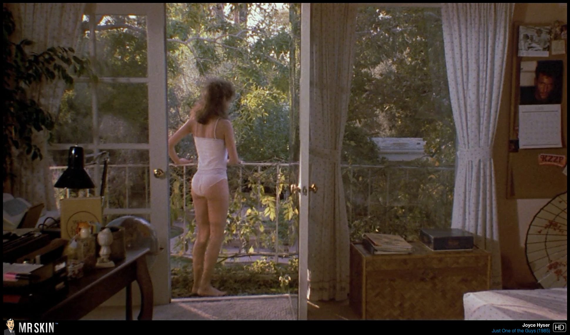 Naked Joyce Hyser In Just One Of The Guys 