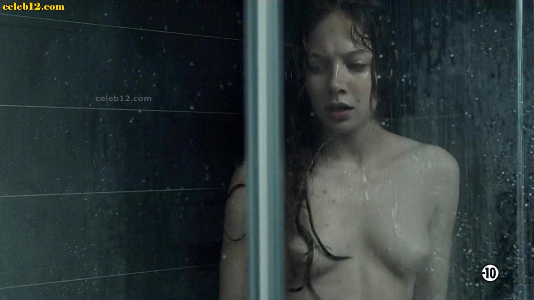 Naked Jenna Thiam In Les Revenants