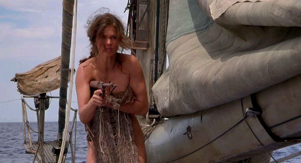 Naked Jeanne Tripplehorn In Waterworld 2618