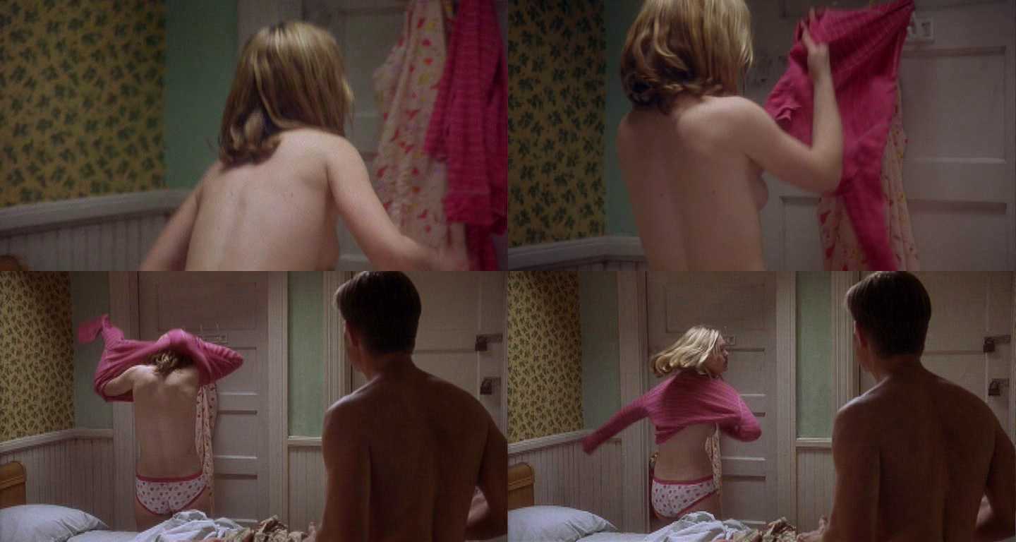 Julia Stiles Nude Photos