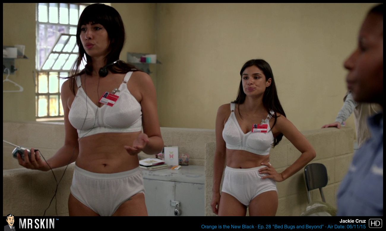 Naked Jackie Cruz In Orange Is The New Black