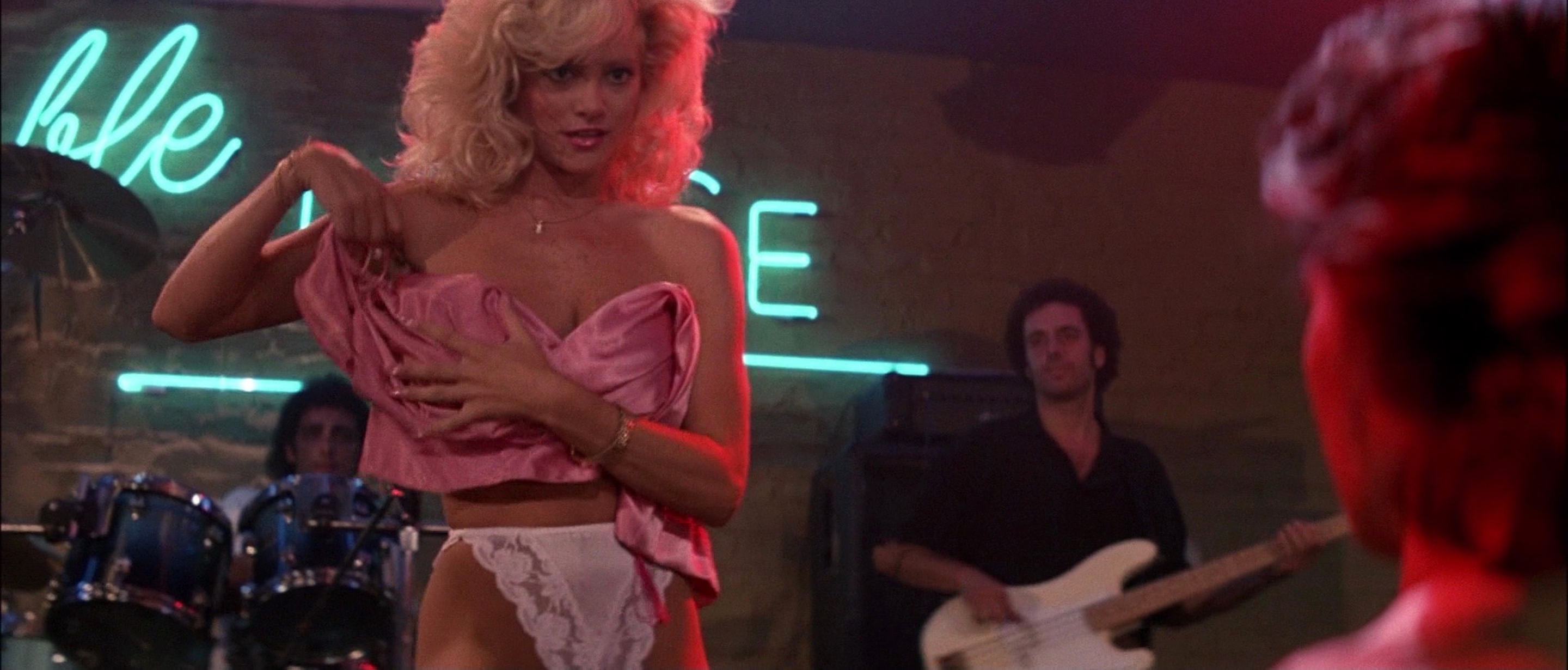 Naked Julie Michaels In Road House 