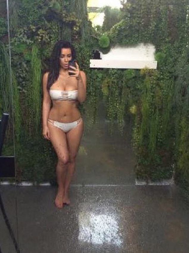 Naked Kim Kardashian West In Icloud Leak Scandal