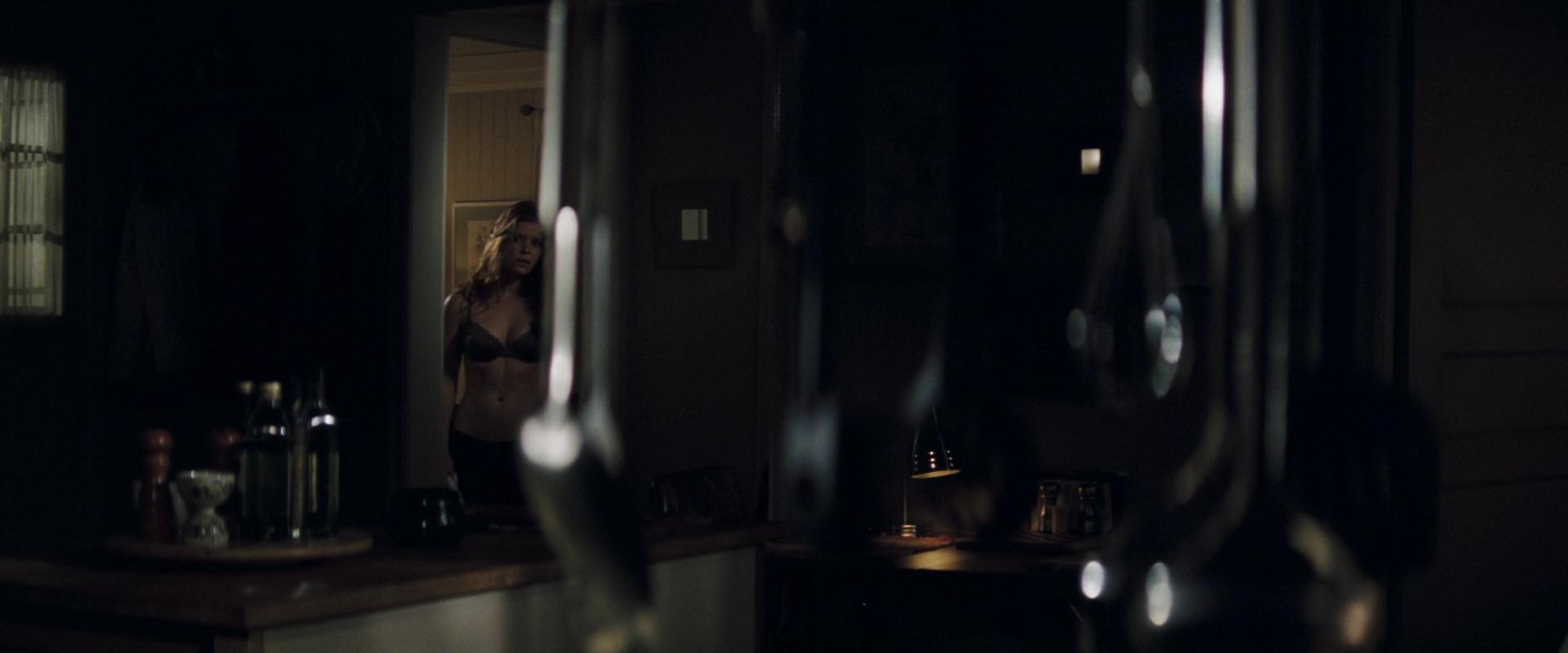 Naked Kate Mara In Shooter
