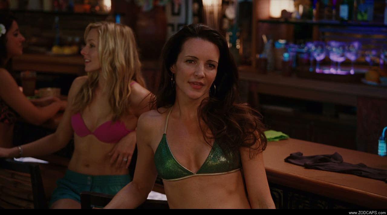 Naked Kristin Davis in Couples Retreat < ANCENSORED