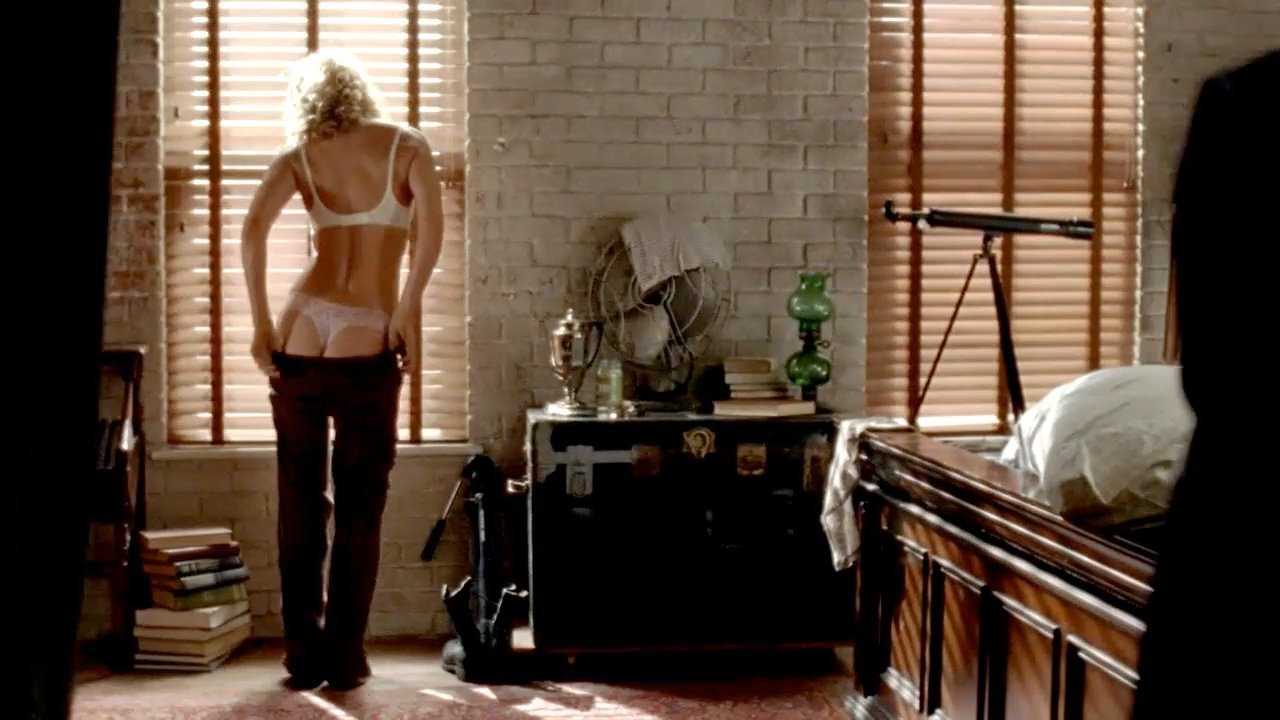 Laurie Holden nude, topless pictures, playboy photos, sex scene uncensored.