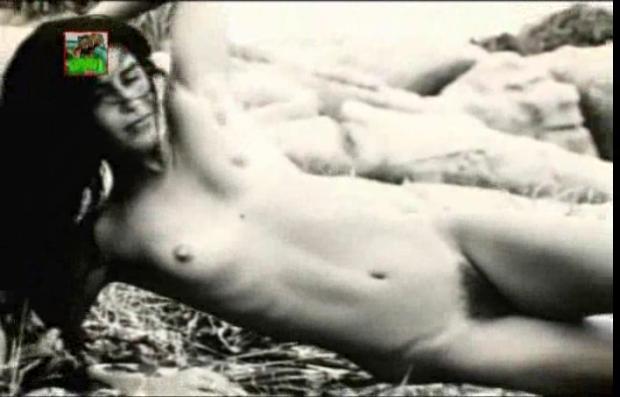 Naked Luc Lia Santos In Luz Del Fuego