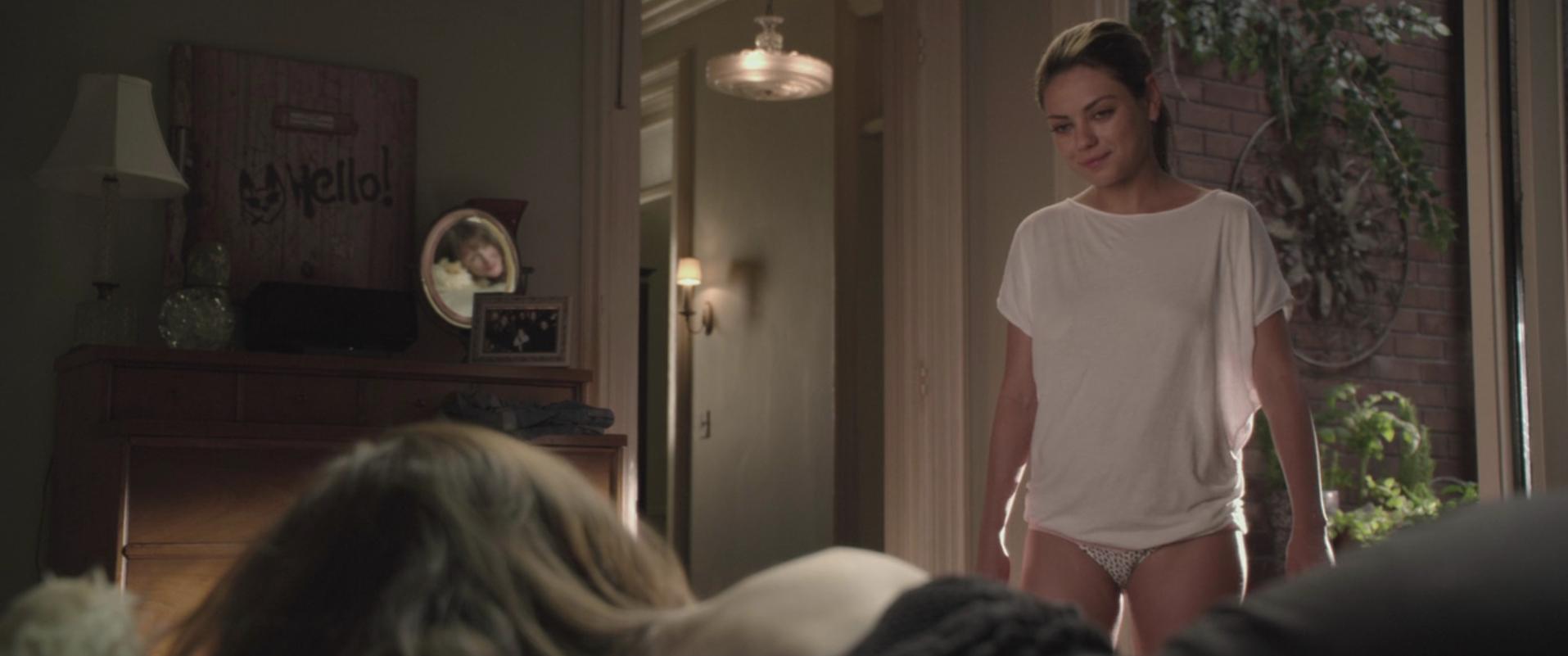 Naked Mila Kunis In Friends With Benefits