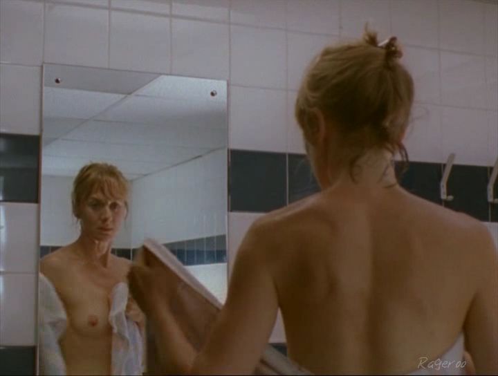 Niamh Cusack Nude Pics 30