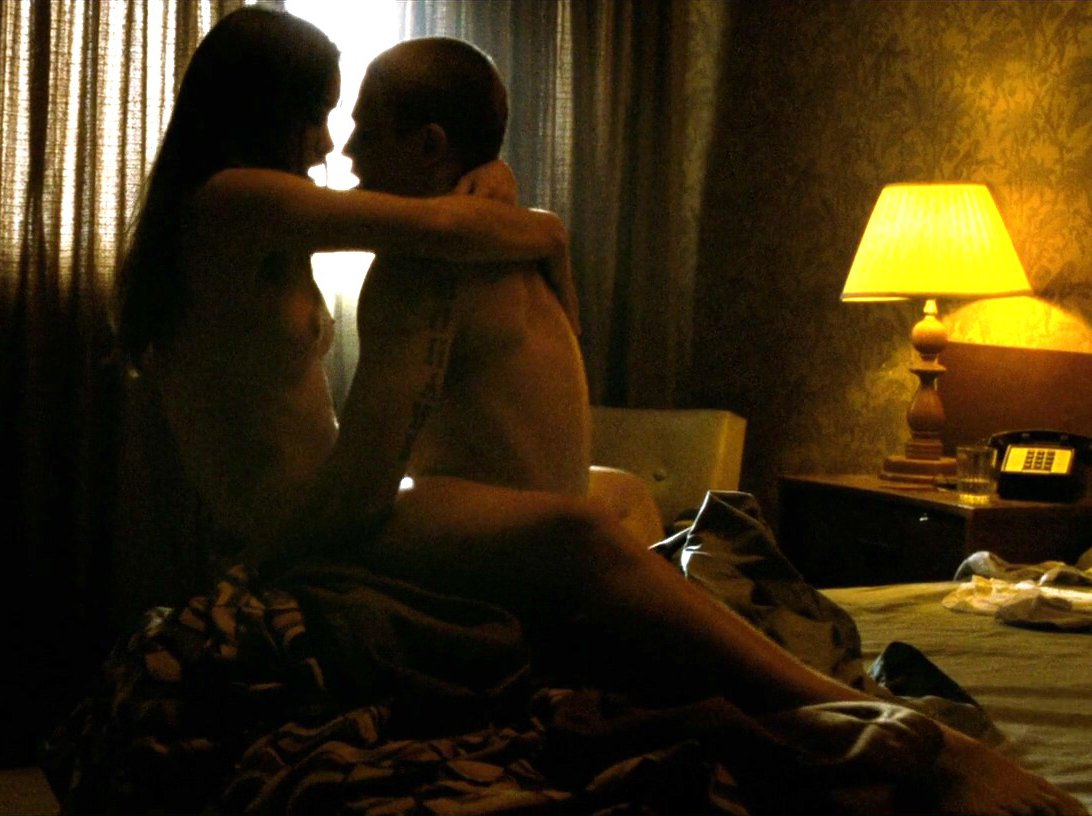 Naked Olivia Wilde In Deadfall