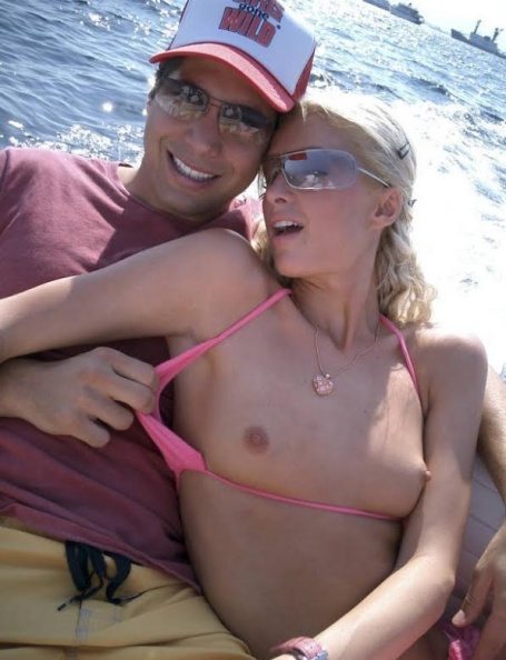 Naked Paris Hilton In Icloud Leak Scandal