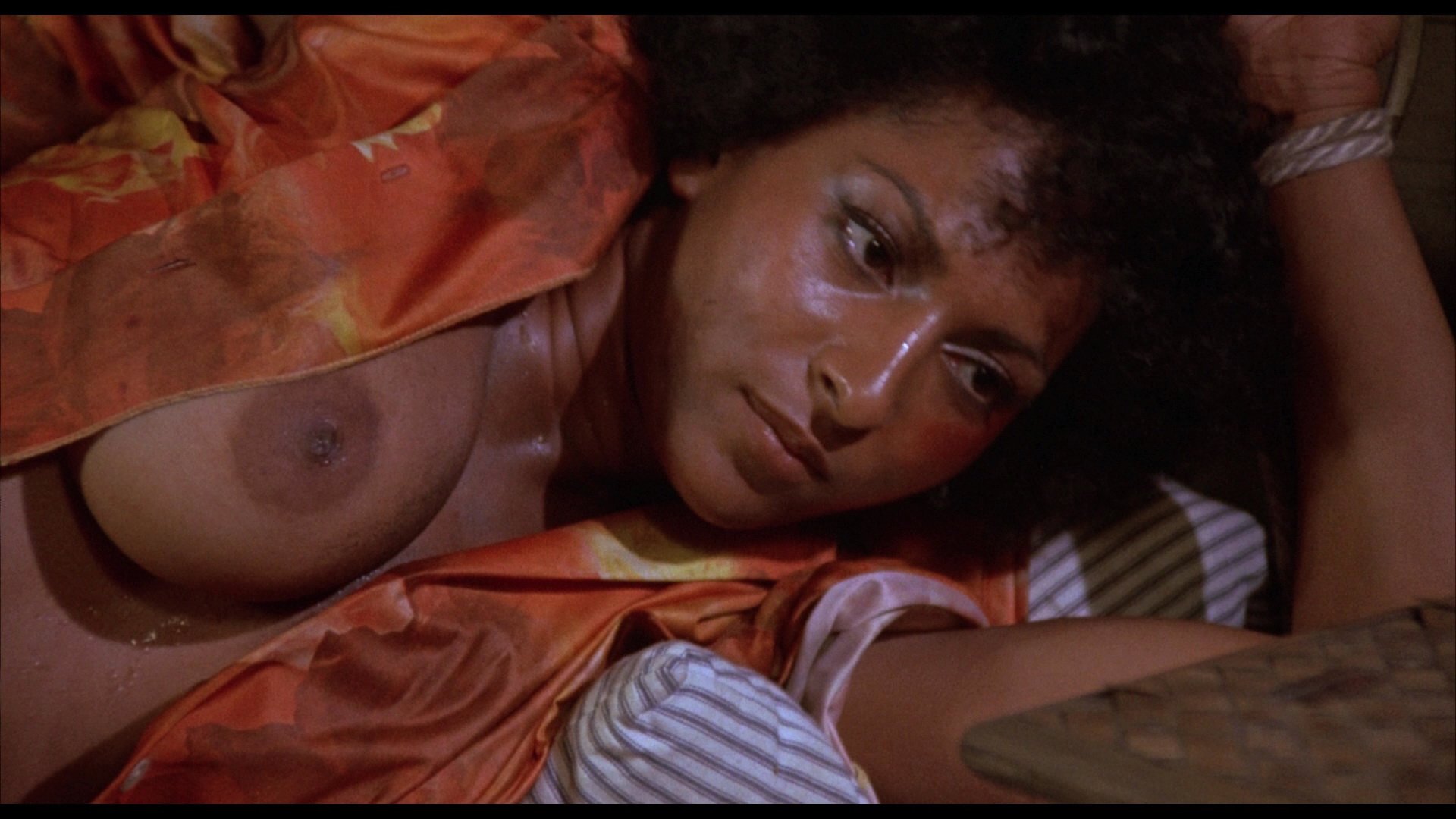 Naked Pam Grier In Foxy Brown 6206