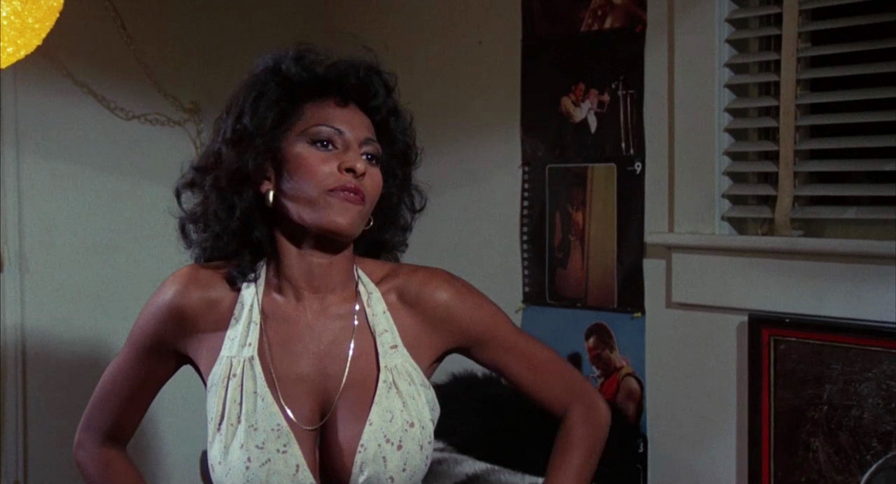 Naked Pam Grier In Bucktown 6129