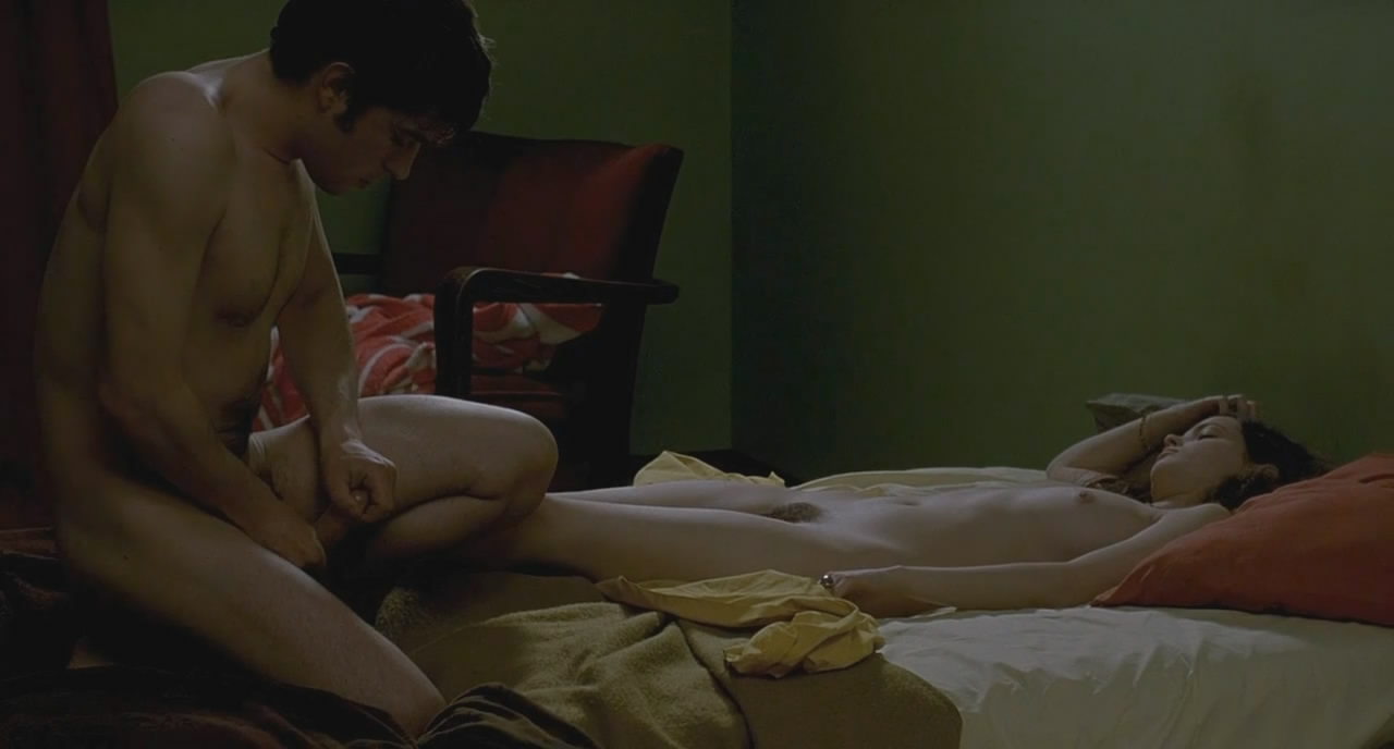 Naked Roxane Mesquida In À Ma Soeur