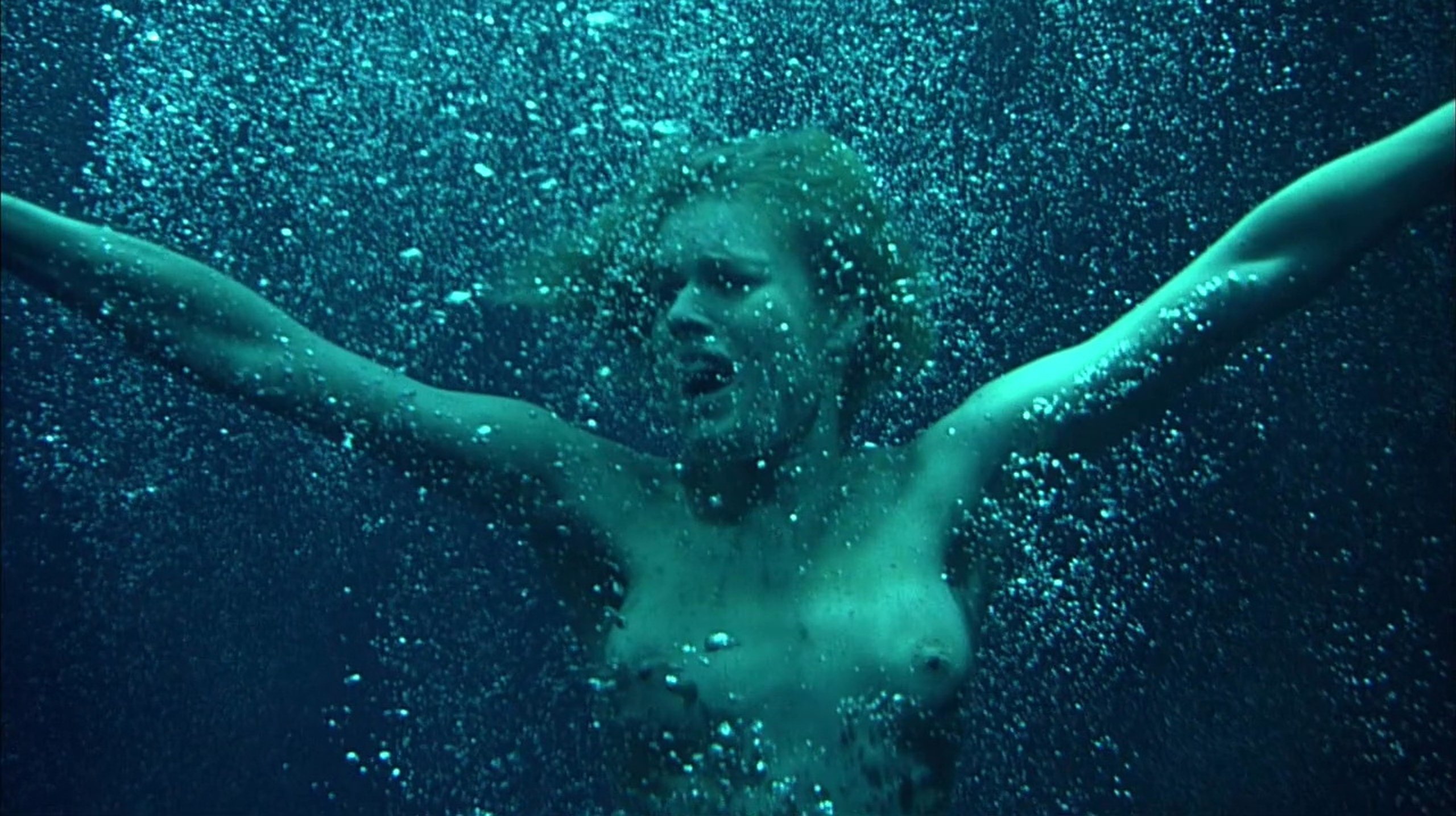 Naked Rebecca Romijn In Femme Fatale