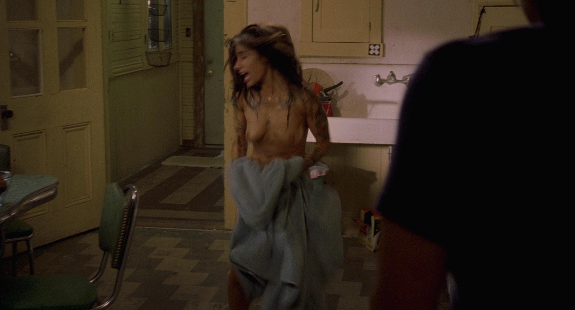 Naked Sarah Shahi In Bullet To The Head 8244