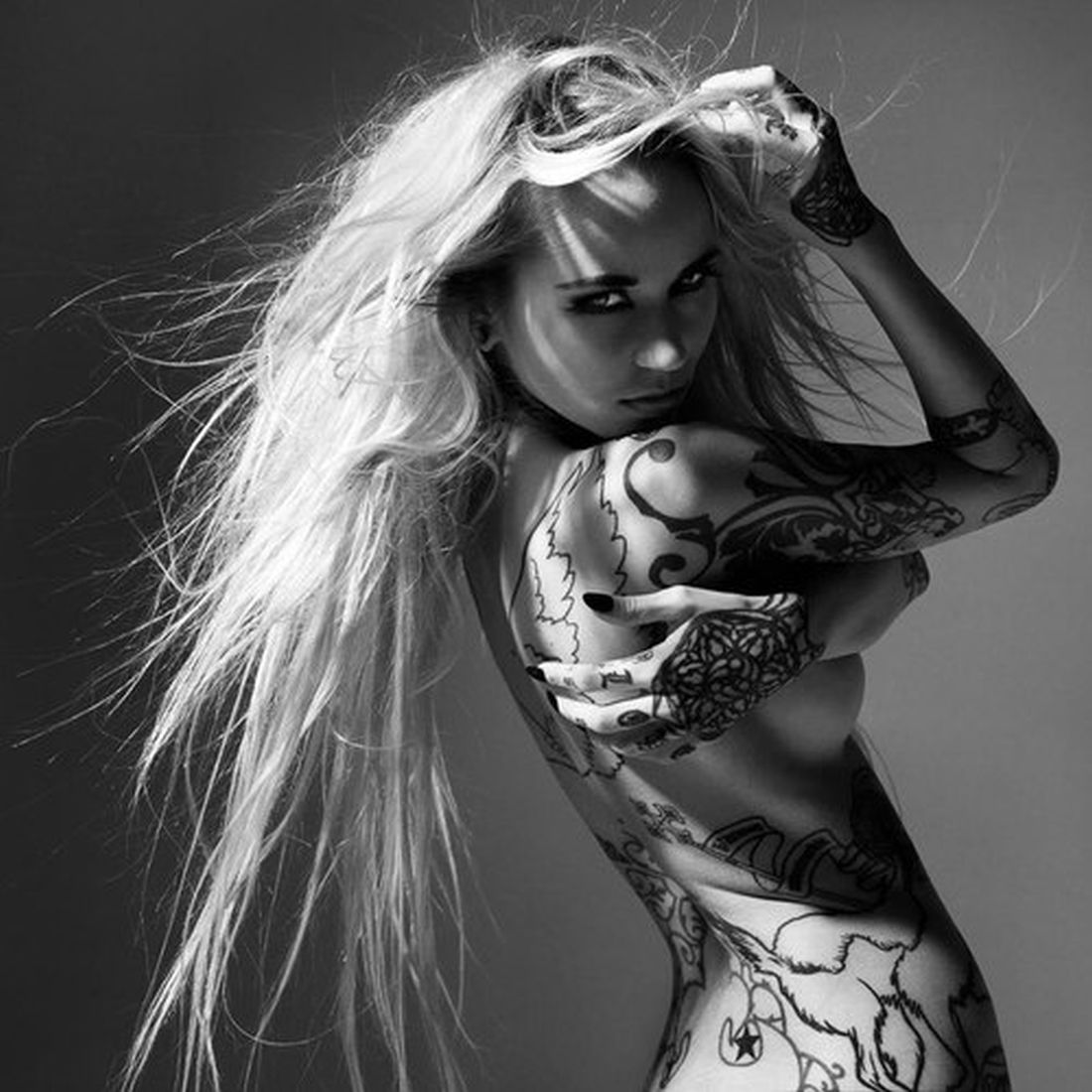 Naked Sara Fabel. Added 07/19/2016 by Gwen Ariano < ANCENSORED