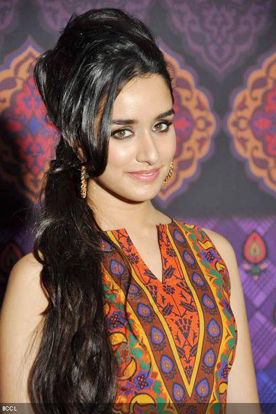 Naked Shraddha Kapoor Added 07192016 By Makhan