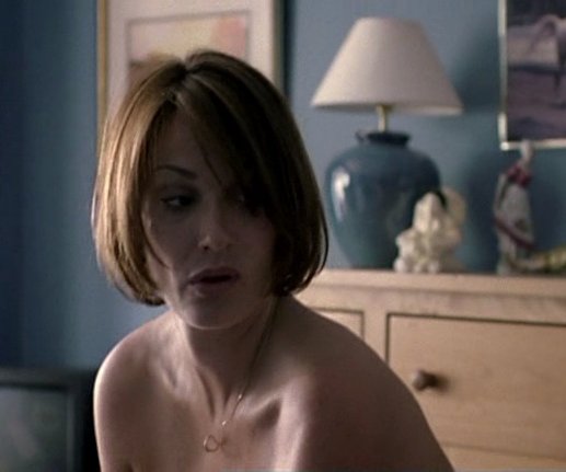 Naked Sarah Parish In Recovery 