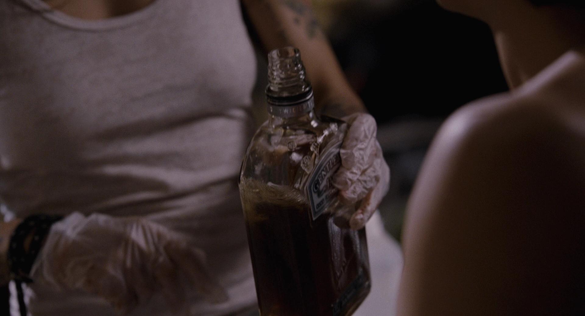 Naked Sarah Shahi In Bullet To The Head 