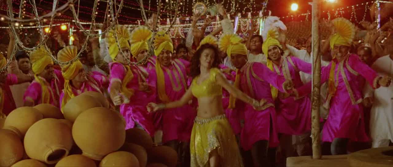 Surveen chawla naked