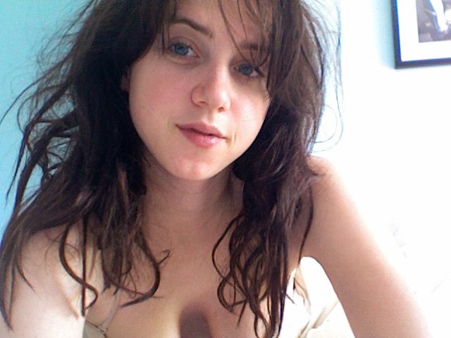 Naked Zoe Kazan In Icloud Leak Scandal