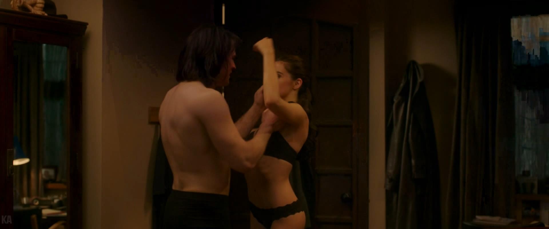 Naked Zoey Deutch In Vampire Academy