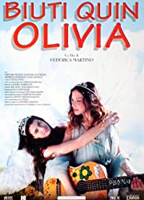 Biuti quin Olivia (2002) Nude Scenes