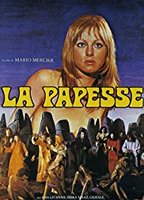 La papesse (1975) Nude Scenes
