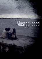 Mustad lesed (2015) Nude Scenes