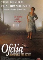 Ofelia kommer til byen  (1985) Nude Scenes