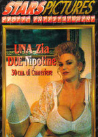 Una Zia, Due Nipotine... 30 cm di Cameriere (Maurizia) (1993) Nude Scenes