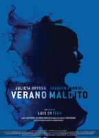 Verano maldito (2011) Nude Scenes