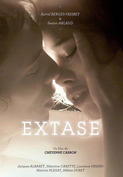 Extase (2009) Nude Scenes