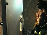 clip-Alien Intruder-Tammy