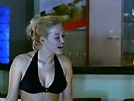clip-Heimliche Küsse - Verliebt in ein Sex-Symbol-Alex