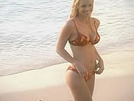 clip-Sports Illustrated: Swimsuit 2003-Herself