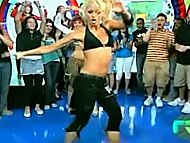 clip-Total Request Live-Herself
