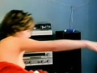 clip-Vous habitez chez vos parents?-Dominique
