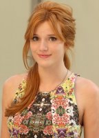 Bella Thorne nude