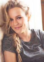 Bridgit Mendler nude