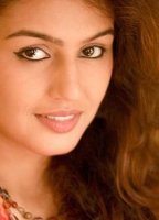 Huma Qureshi nude