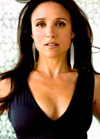 Julia Louis-Dreyfus nude