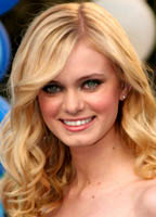 Sara Paxton nude