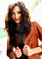 Crystal Reed nude
