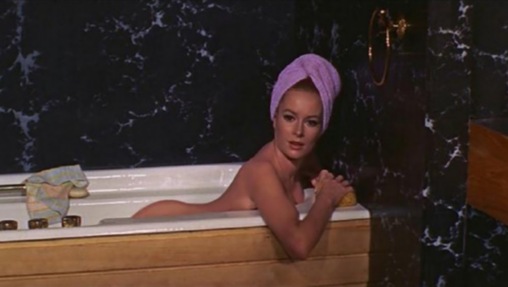 Naked Luciana Paluzzi In Thunderball