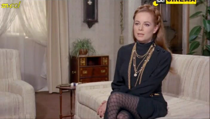Naked Luciana Paluzzi In La Morte Non Ha Sesso